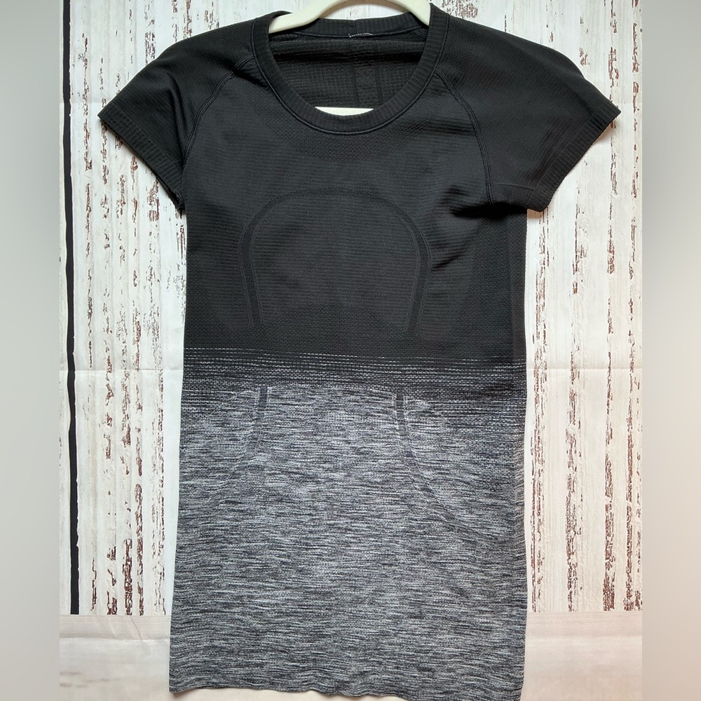 Lululemon Black and Gray Ombré Fitted Swiftly Tee